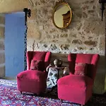 Le Manoir Du Raveyron Hotel