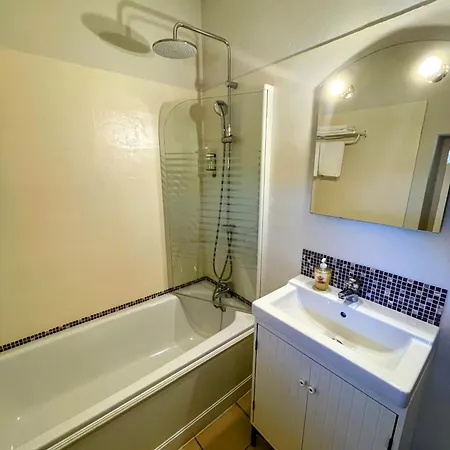 Le Manoir Du Raveyron Hotel 3*