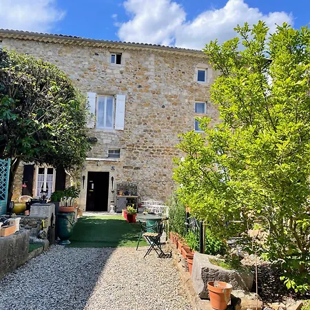 Hotel Le Manoir Du Raveyron