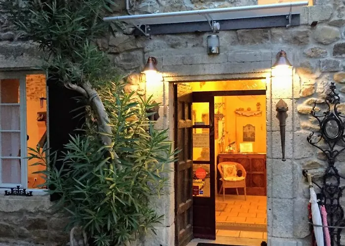 Hotel Le Manoir Du Raveyron 3*