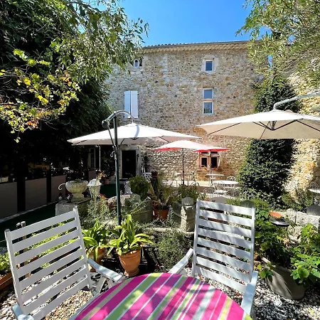 Le Manoir Du Raveyron Vallon-Pont-dʼArc