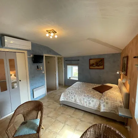Le Manoir Du Raveyron Ξενοδοχείο