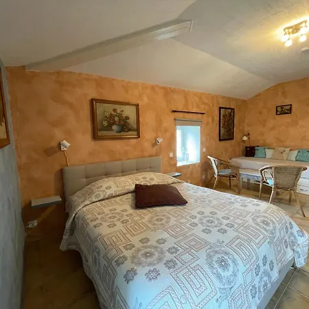 酒店 Le Manoir Du Raveyron 3*