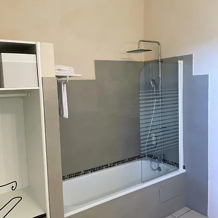 فندق Le Manoir Du Raveyron 3*
