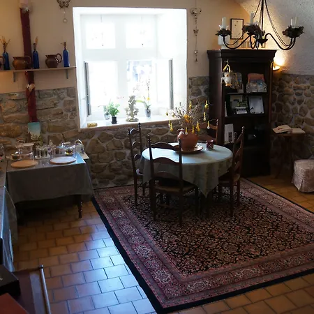 Le Manoir Du Raveyron Hotel 3*