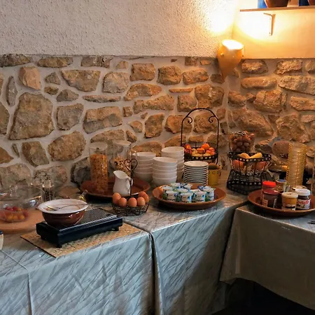 Hotel Le Manoir Du Raveyron 3*