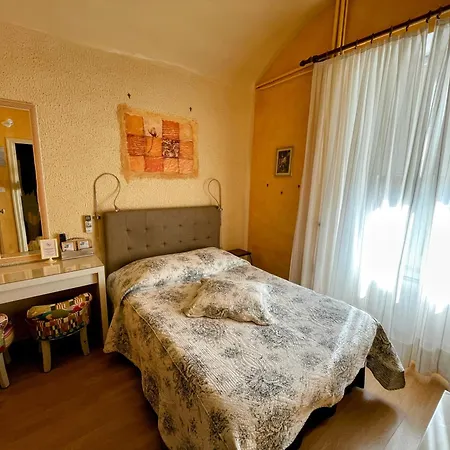 酒店 Le Manoir Du Raveyron 3*