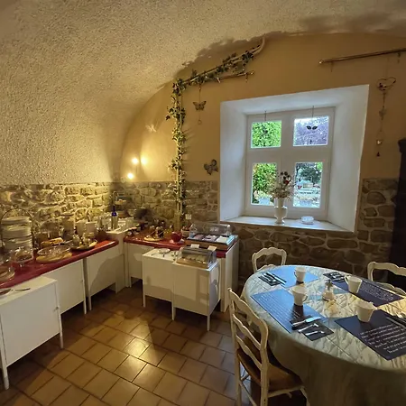 Le Manoir Du Raveyron Vallon-Pont-d'Arc