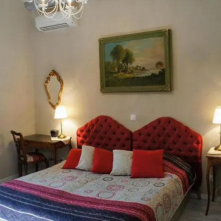 Le Manoir Du Raveyron 瓦隆蓬达克